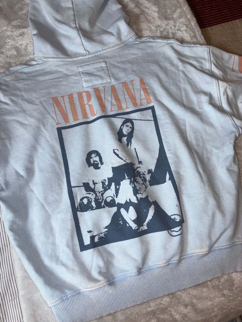 AE Nirvana Hoodie - Picture 3 of 4